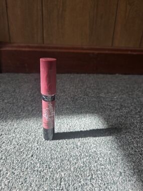 Victoria's Secret Lip Gloss - Smitten